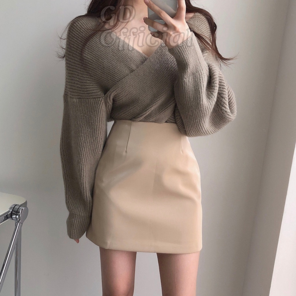 L34|Áo len dệt kim nữ cổ V trơn hở vai dài tay thun gân, váy da pu cạp lưng cao chữ A ngắn xám, kaki, đen GD Official