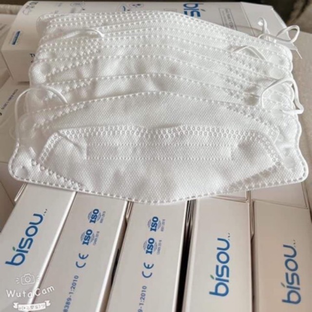 Khẩu trang y tế 4 lớp kháng khuẩn dày và đẹp