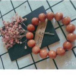 Vòng tay Huyết Long phong thủy trừ tà thấu quang tự nhiên 100%