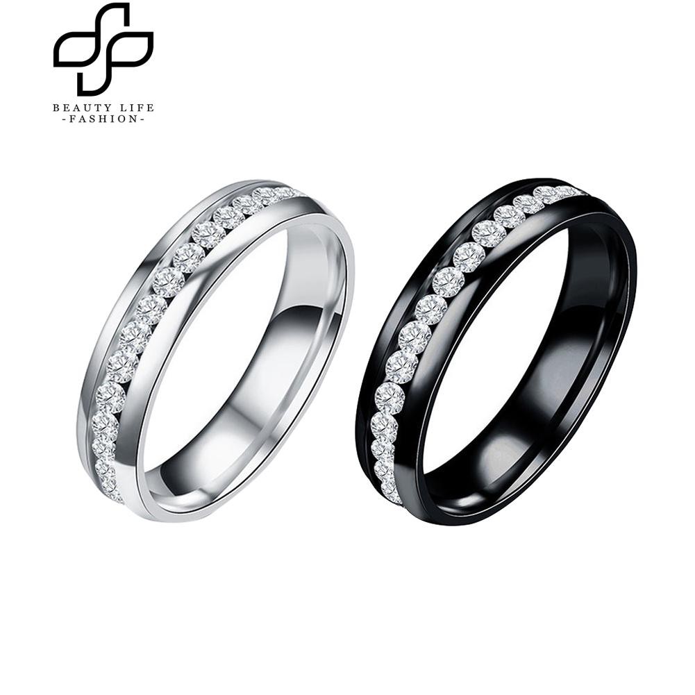 Nhẫn nam châm đính đá quý