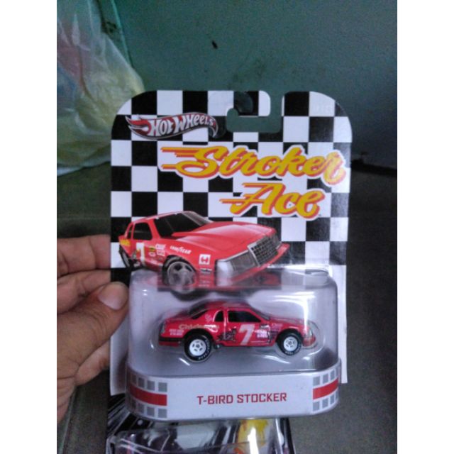 Xe Hotwheels Retro T Bird Stocker