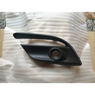 Ốp đèn gầm Mazda 3 đời 2017-2018 vị trí bên trái