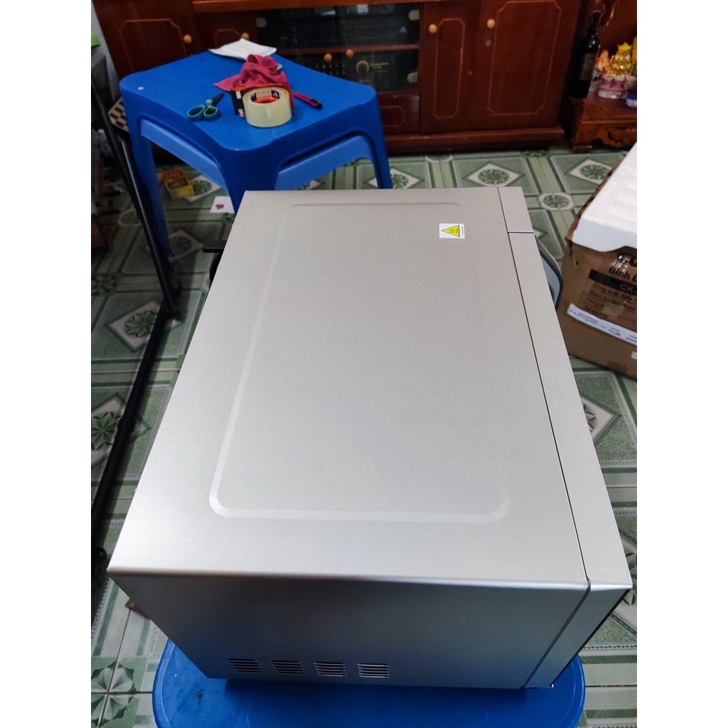 Lò vi sóng Panasonic NN-GM34JMYUE