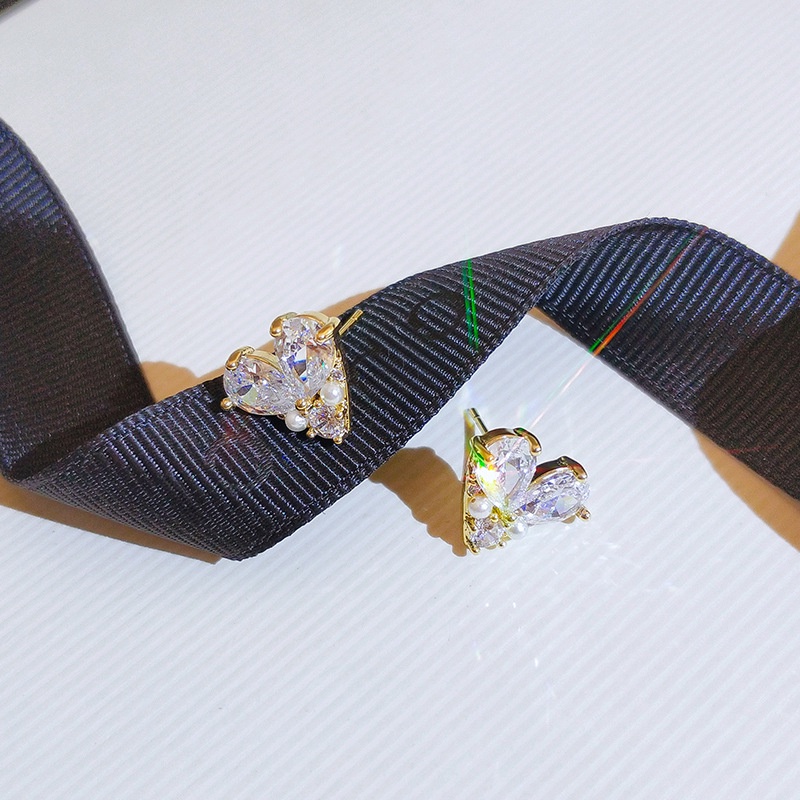 1 Đôi Bông Tai Hình Trái Tim Đính Đá Zircon Lấp Lánh Tinh Tế Phong Cách Hàn Quốc Dành Cho Nữ