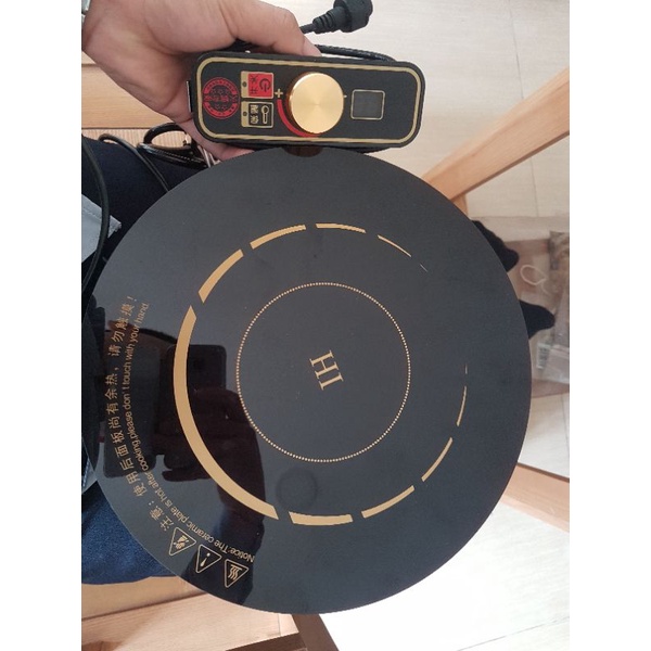 Bếp từ ăn lẩu âm bàn cho nhà hàng có tay điều khiển rời công suất 2000w