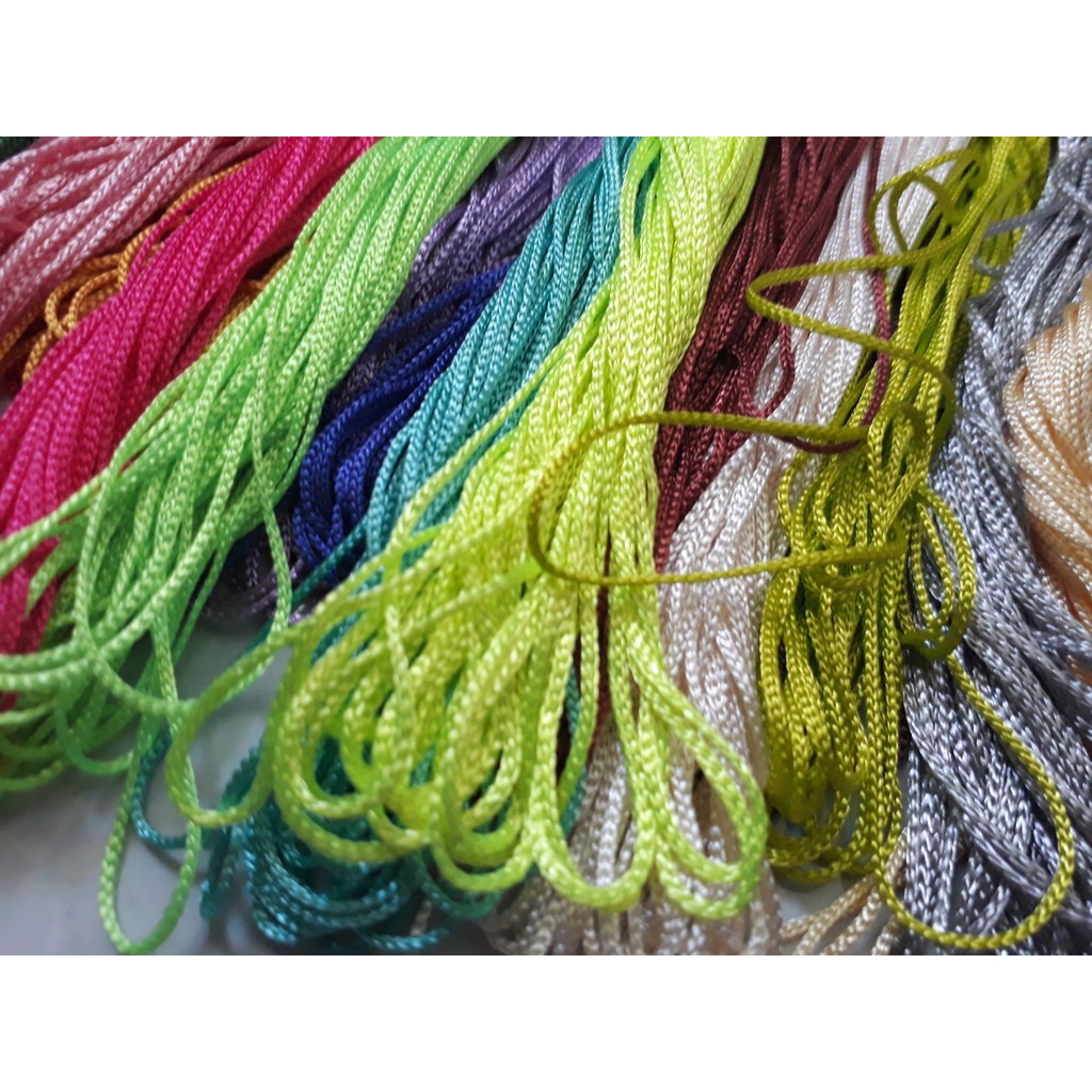 Bó 20met Dây dù Việt Nam đan vòng 1mm đủ màu có trên 50 màu để chọn
