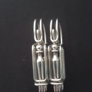 Móc khóa uốn thủ công full inox