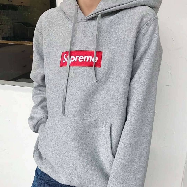 HOODIE TRƠN TAG SUPREME