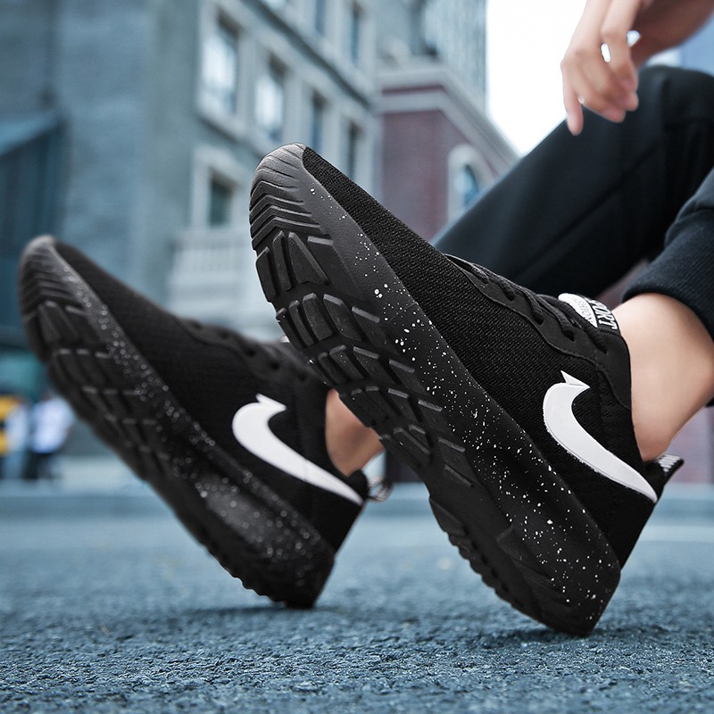 Mới Giày Thể Thao Siêu Nhẹ Chống Trượt Thoáng Khí Size 36-45 Cho Cặp Đôi | BigBuy360 - bigbuy360.vn