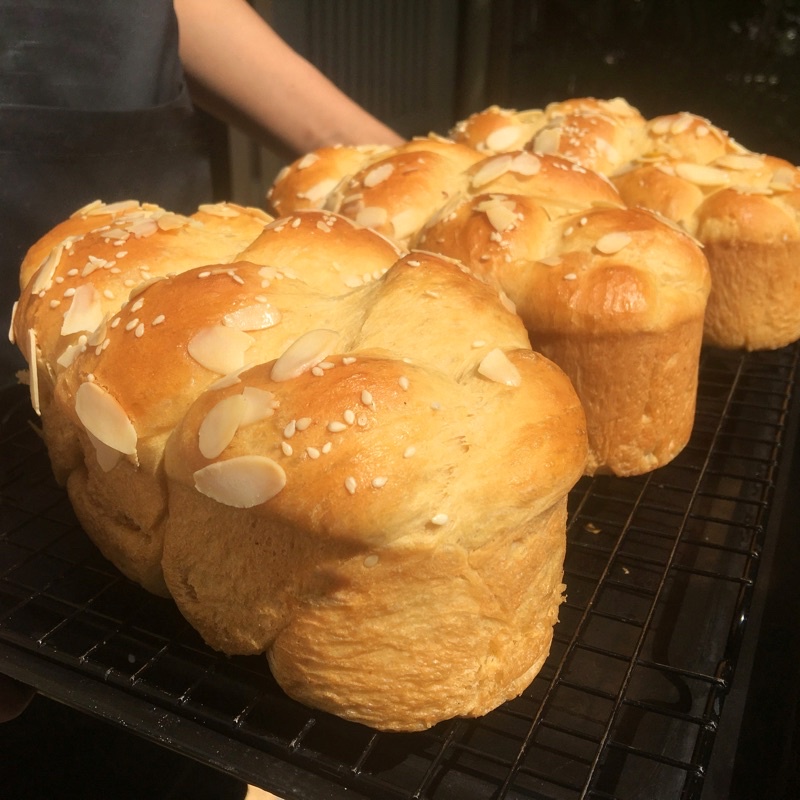 Bánh mì hoa cúc nguyên cám( chỉ ship miền bắc)