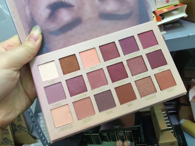 Bảng mắt nội địa trung NUDE HUDABEAUTY | BigBuy360 - bigbuy360.vn