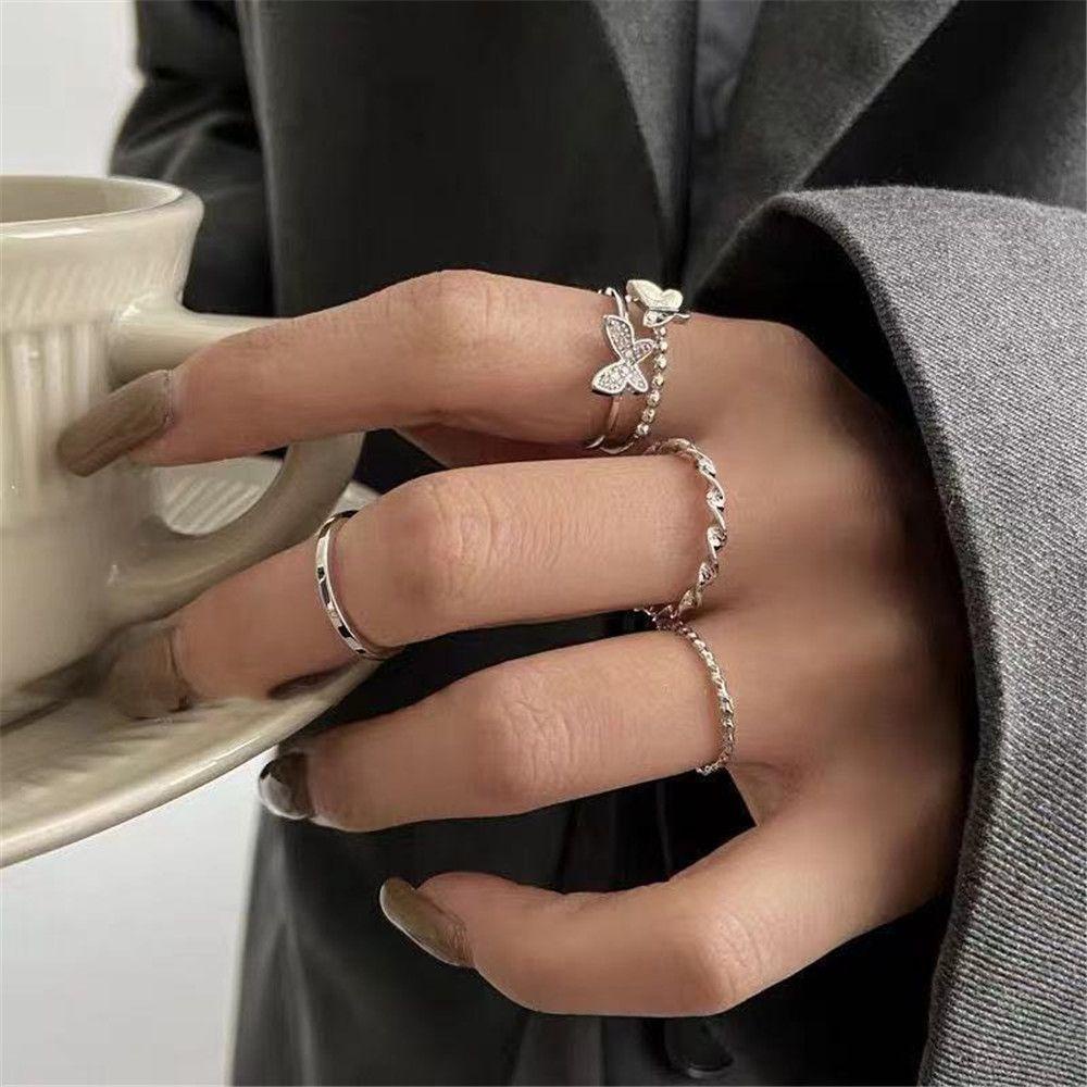 Set 4 Nhẫn Hình Bướm Đơn Giản Có Thể Điều Chỉnh Kích Cỡ