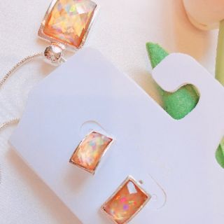 Trang Sức đi tiệc & Đầm