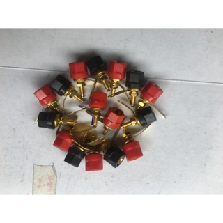 10 cọc đấu đỏ đen
