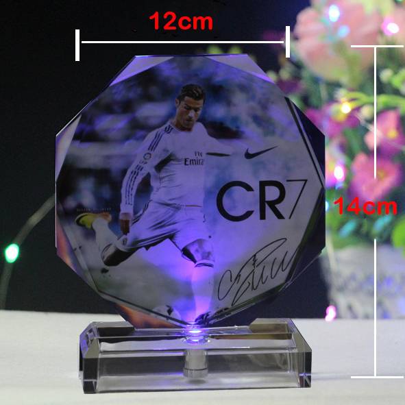 Đèn Pha Lê Mô Hình Cầu Thủ Messi Cristiano Ronaldo Neymar Làm Quà Tặng Cho Bạn Bè