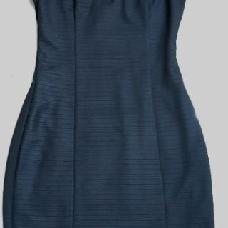 Hai áo vest Hàn mới 98%