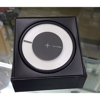 Sạc nhanh không dây Nillkin Magic Disk 4