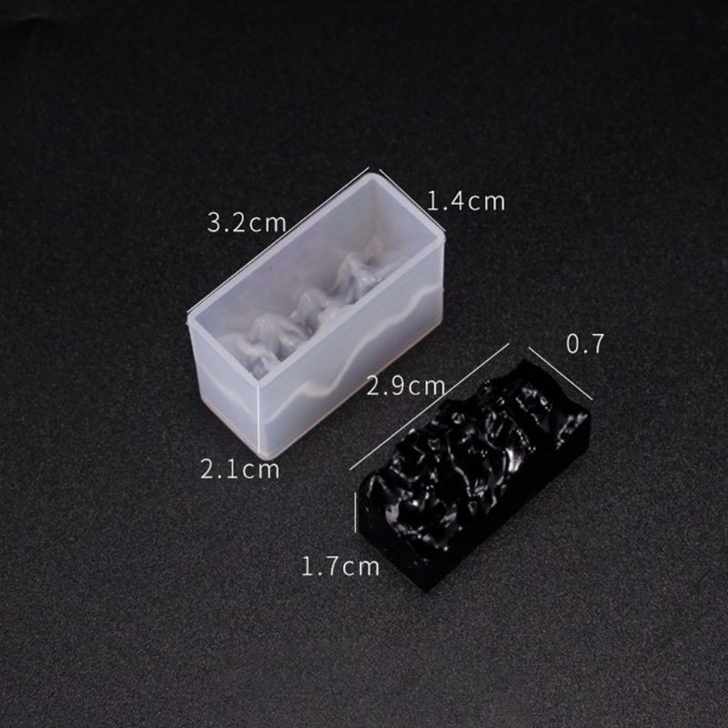 Khuôn silicon làm mặt dây, móc khóa hình núi nguyên vật liệu resin