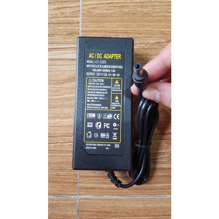 Adapter 12V 5A chân to 5.5mm dùng cho camera, nguồn màn hình ...
