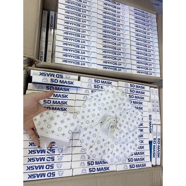 Khẩu Trang 5D Mask hoa văn hộp 10 cái