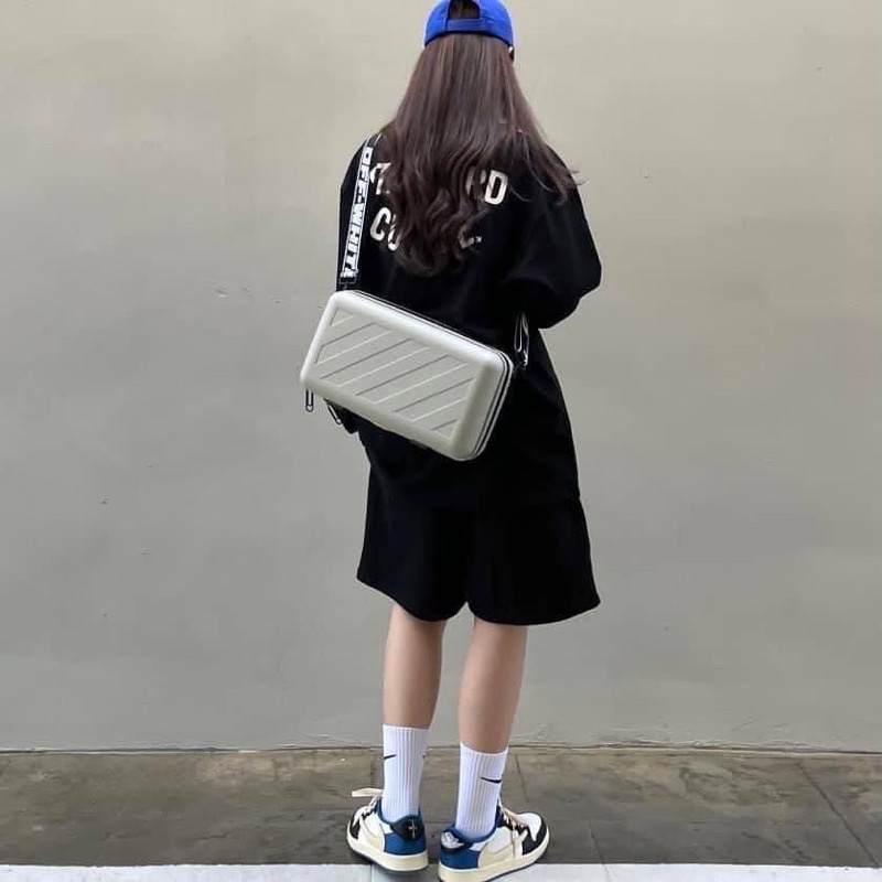 SET OFF WHITE x AMORE PACIFIC