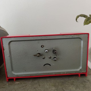 Đồng hồ để bàn cơ cũ