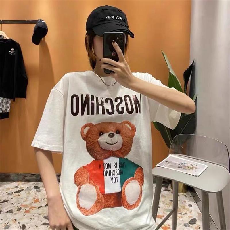 Áo Thun Tay Ngắn Chất Cotton Hoạ Tiết Moschino Unisex 841 #