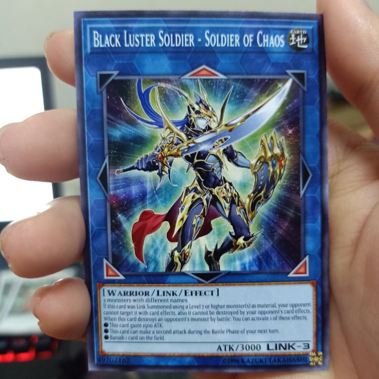 In bài Yu-Gi-Oh! 2 mặt tuỳ chọn