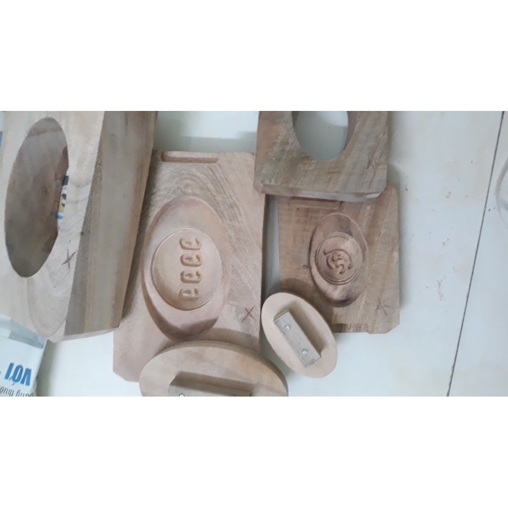 Khuôn oản Thỏi vàng