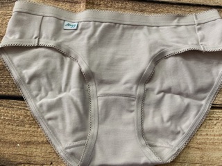 Quần lót nữ TRIUMPH SLOGGI COMFORT MIDI