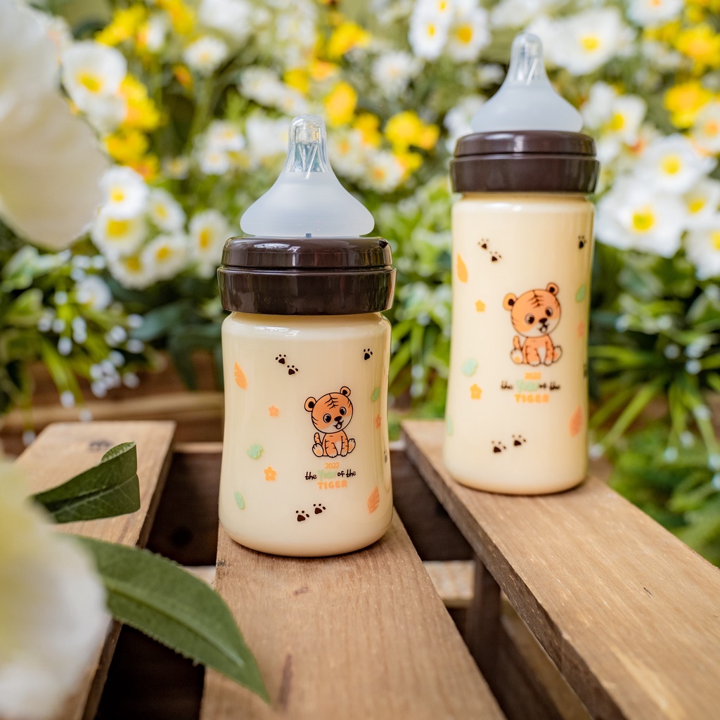 Bình sữa Bebepick mẫu Hổ Nâu núm ti silicone size 150ml - 250ml