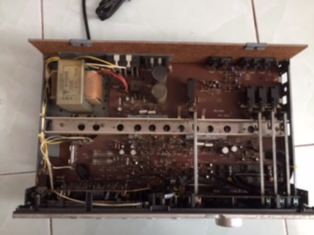 Bán em amply Aurex Sb - 560