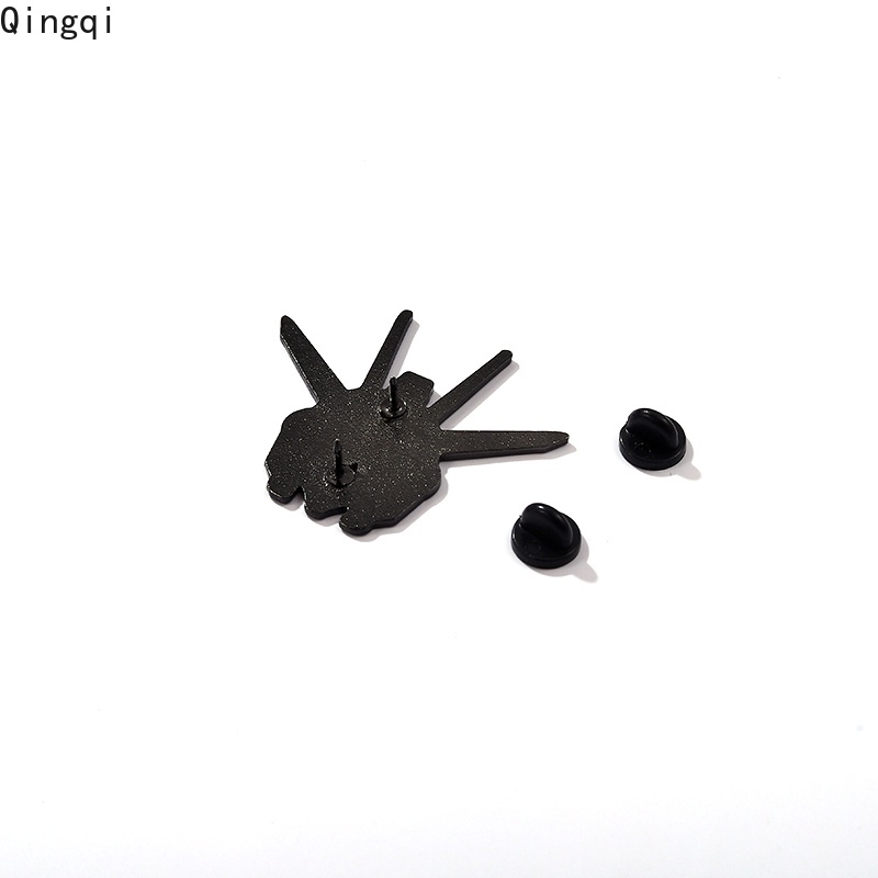 Ghim cài áo MISS ZOE hình nhân vật truyện tranh Tobia Arronax Bernadette cá tính