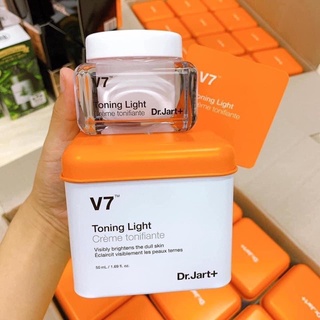 Kem dưỡng trắng da V7 toning light