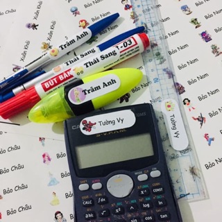 In sticker tên con dán đồ dùng học tập