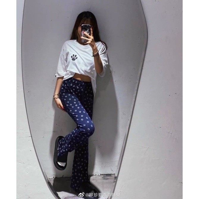 Quần ống loe lưng cao thể thao mặt cười | BigBuy360 - bigbuy360.vn