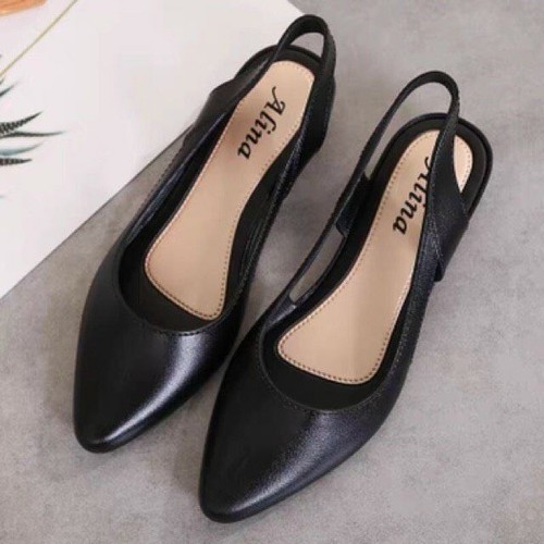 giày quai hậu thời trang nữ màu đen sục nhựa