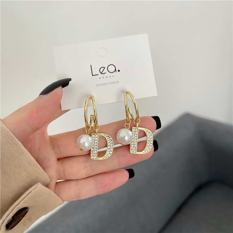 Khuyên Tai Nữ Trang Đính Ngọc Trai Xinh Xắn