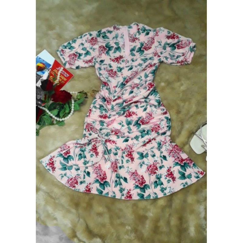 Đầm chất lụa.