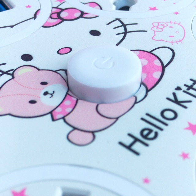 Ổ CẮM ĐIỆN ĐA NĂNG MẪU MỚI HELLO KITTY