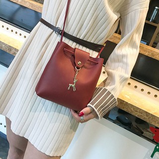 Túi đeo chéo nữ thời trang