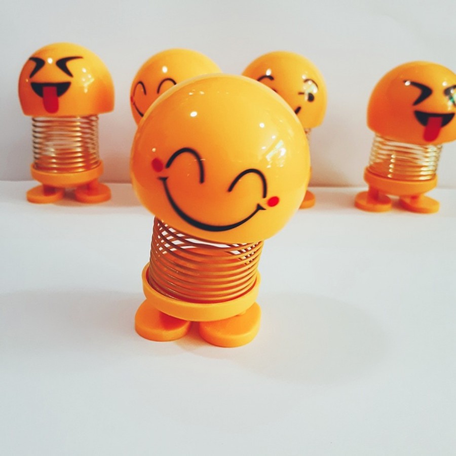 Thú nhún lò xo mặt cười