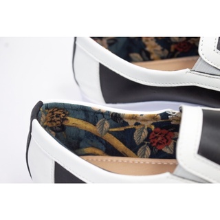 [MỚI VỀ] GIÀY SLIP ON NỮ ĐEN TRẮNG DA LÌ SLIPOGB