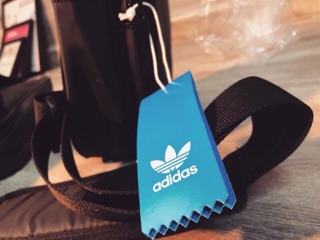 Túi đeo chéo adidas