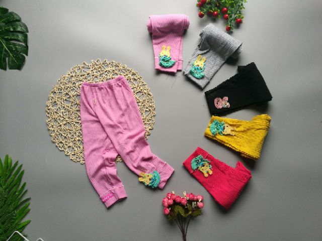 Quần legging đính hình thỏ so cute cho bé gái