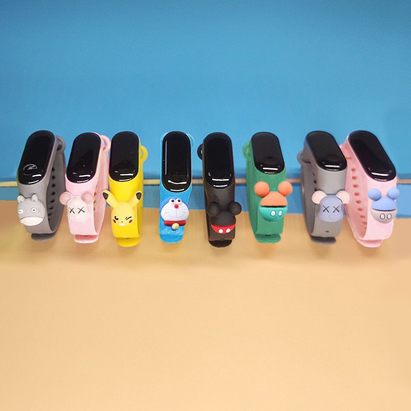 【Hàng Có Sẵn】Đồng Hồ Đeo Tay Kỹ Thuật Số LED Hình Pikachu Mickey Doraemon Trẻ Em
