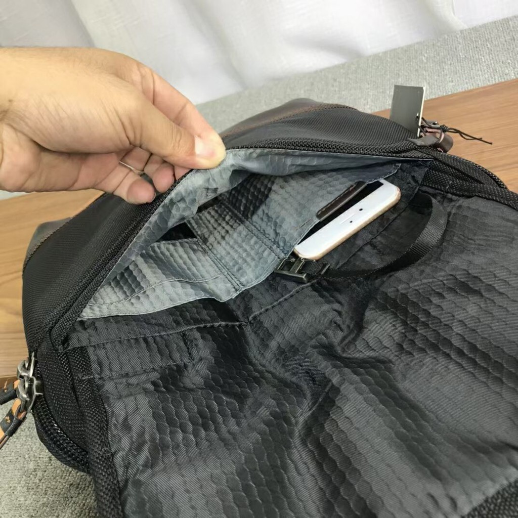 Tumi222304 Túi Địu