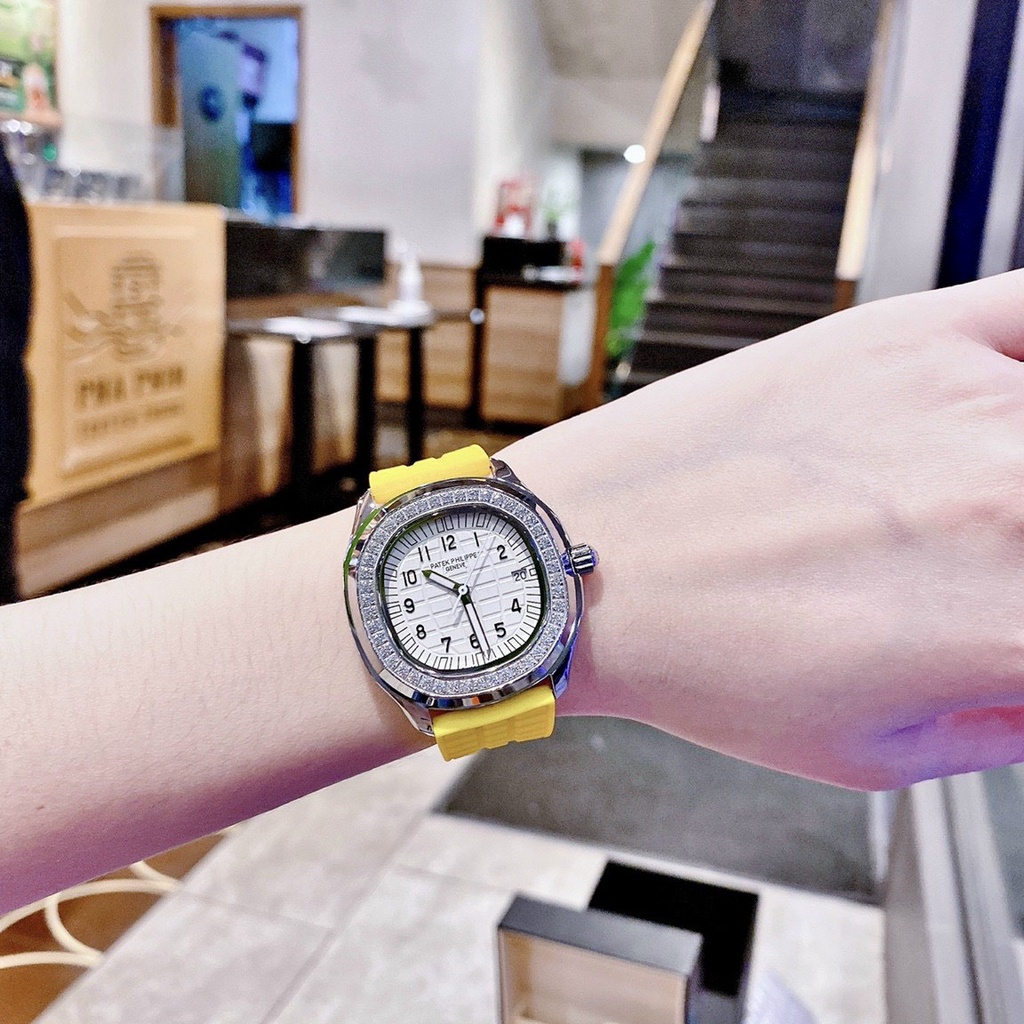 Đồng hồ nữ Patek Phillip 34mm máy Swissquartz, viền đá loại 1, dây silicone cao cấp, kim phủ dạ quang