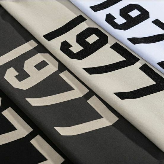 Áo Nỉ Cổ Tròn Dáng Rộng In Số 1977 Flock Thời Trang Cho Nam Và Nữ