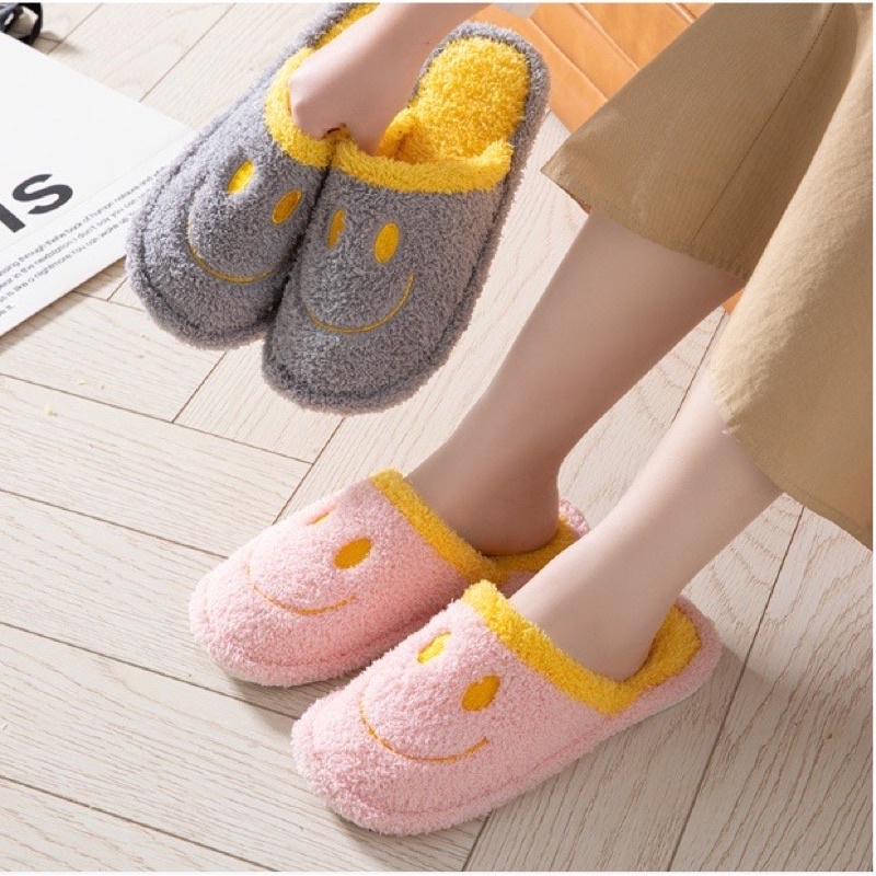 Dép Đi Trong Nhà Siêu Nhẹ Đế Sao Su Chống Trơn Trượt Mặt Cười Kute